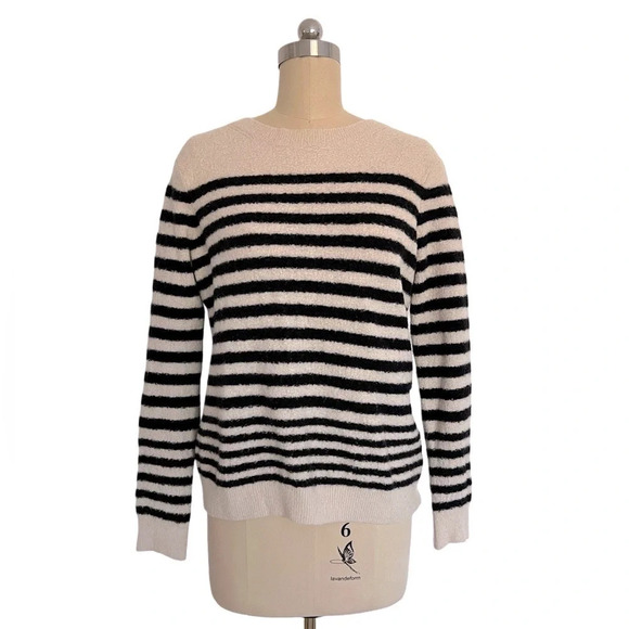 VINCE Wool Bouqle Engineered Stripe Crew coastal off white black crew sweater M - Picture 5 of 11